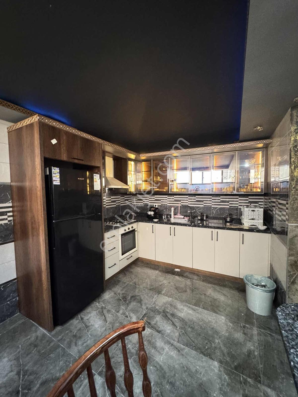 Atmacadan Palmiyede 210 M² Prestijli Ofis - Görsel 24