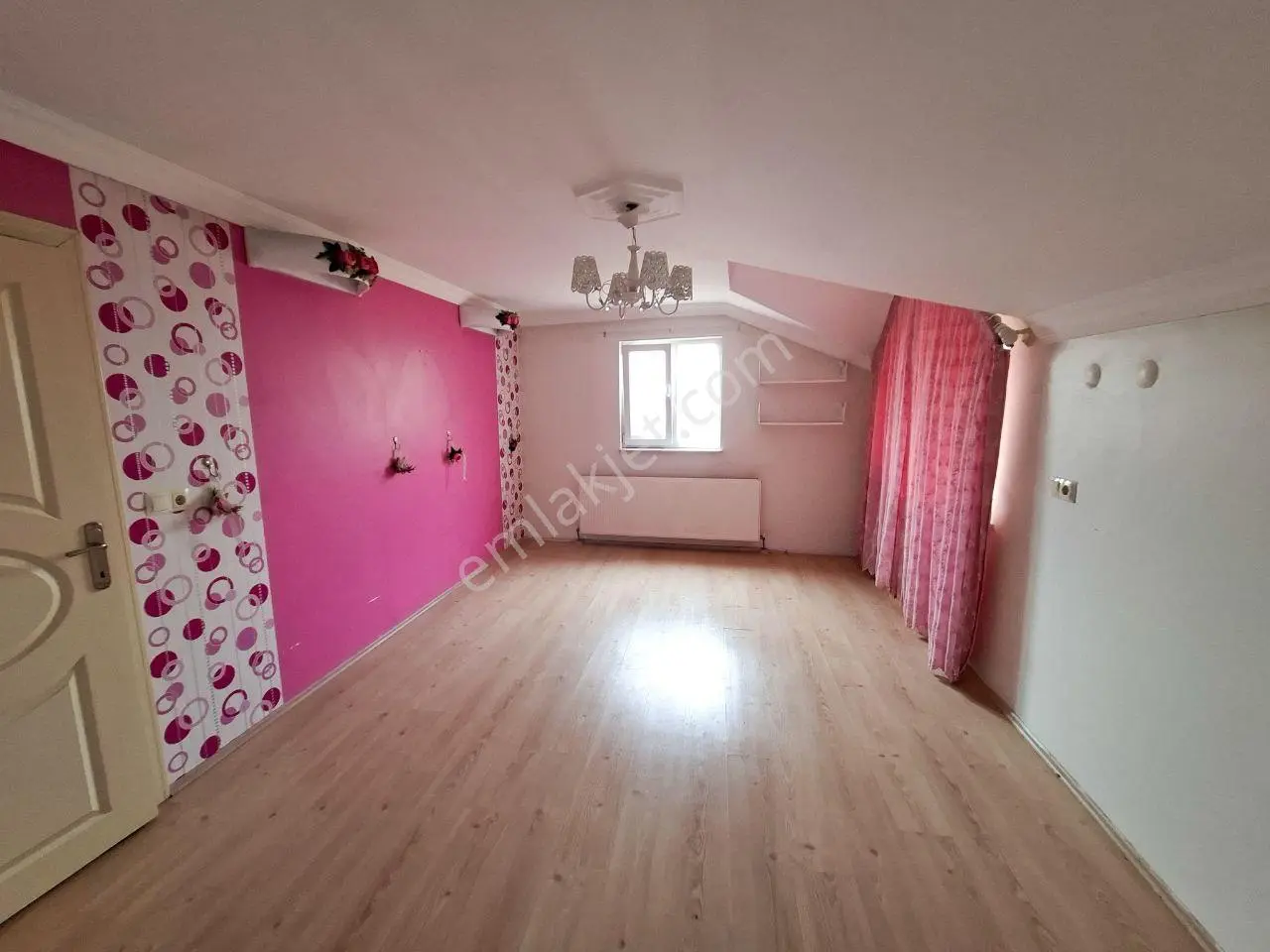 Hak Emlak'tan Hamidiye Mah.de Kiralık Dubleks Terasıı 4+1 Daire - Görsel 9