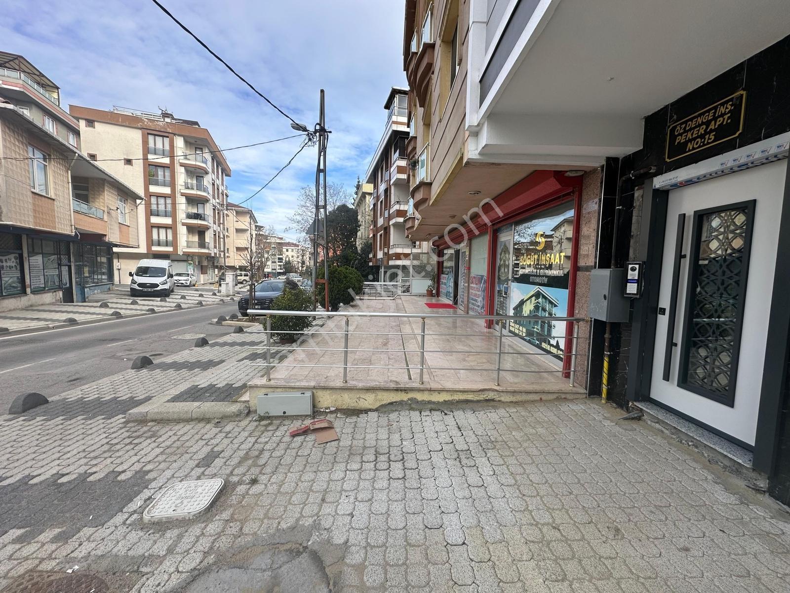 Sancaktepe Sarıgazi'de Lise Caddesinde Kiralık 200 M2 Dükkan - Görsel 14