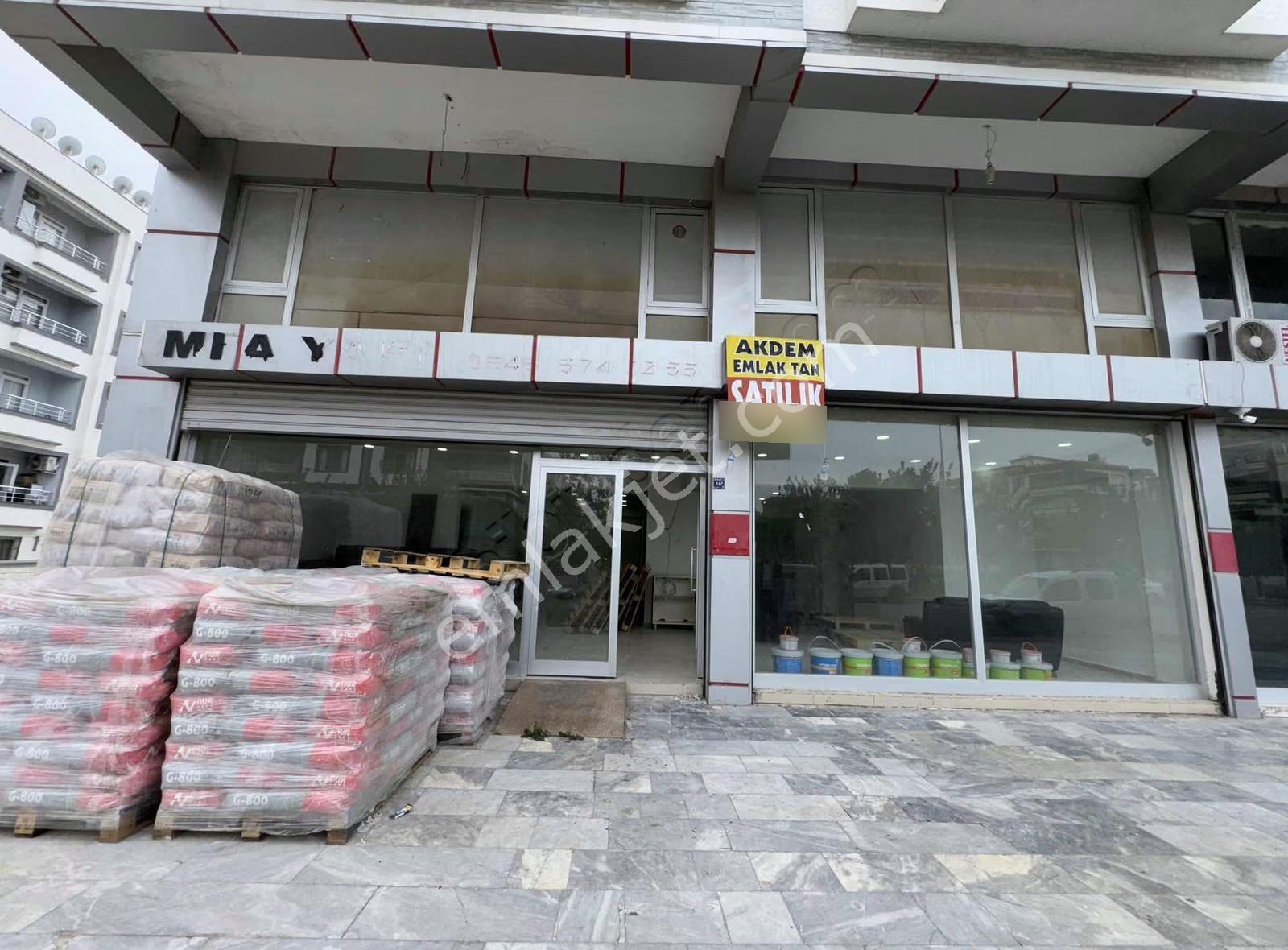 Akdem Emlaktan Satılık Uyğun Dükkan - Görsel 18