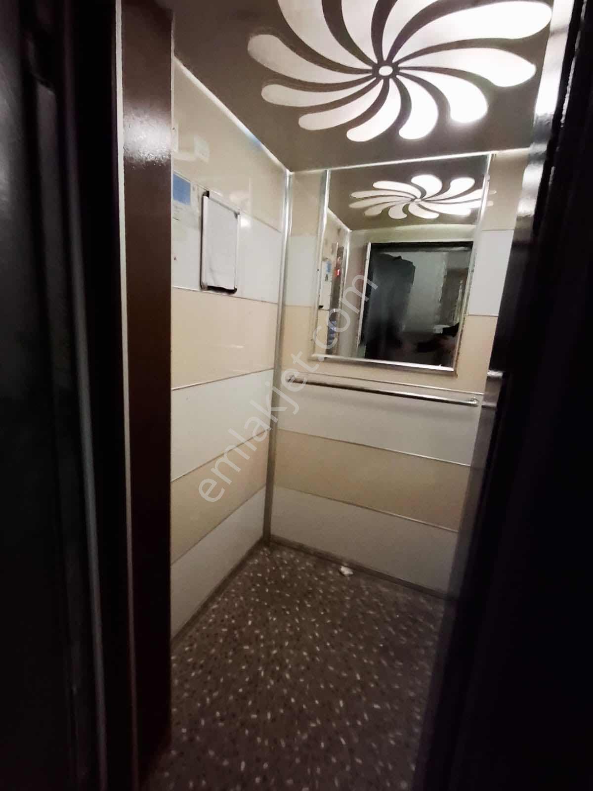 Körfezde Recep Tokur Polis Karakolu Yanında Deniz Manzaralı 3+1 - Görsel 31