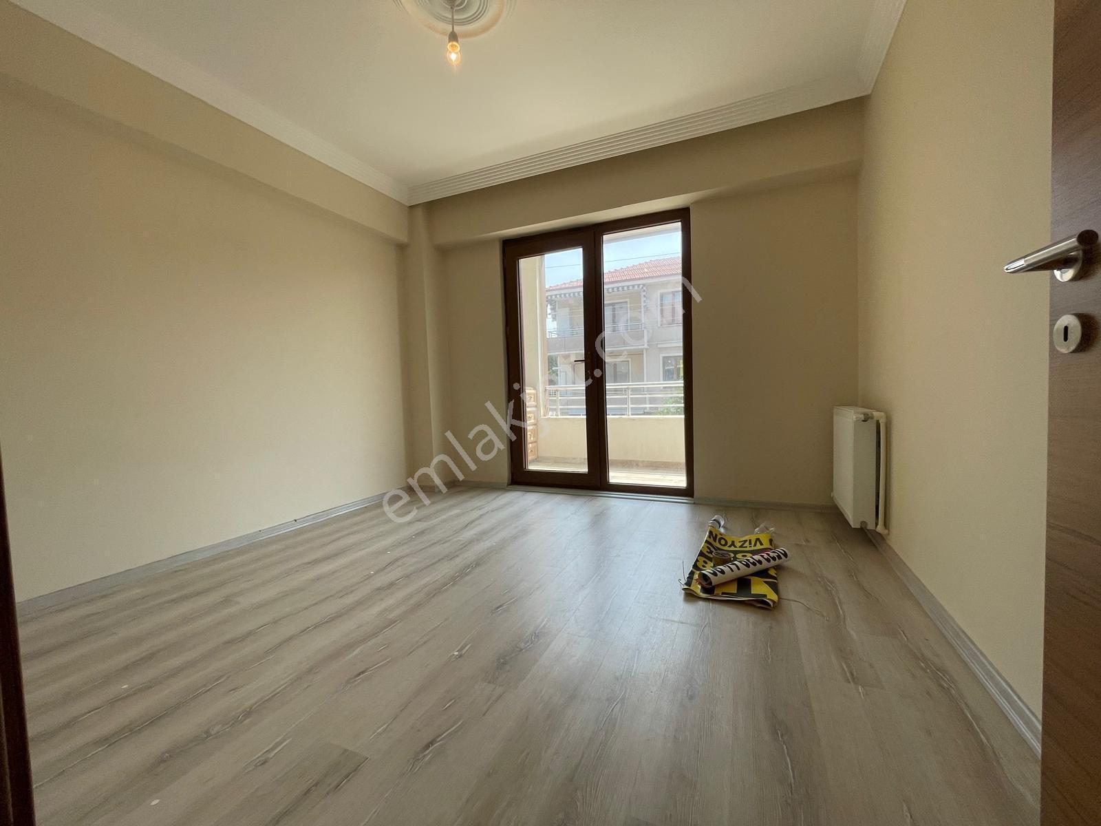 Karasu Vizyon Emlaktan Mükemmel Arakat 2+1 Satılık Daire... - Görsel 24