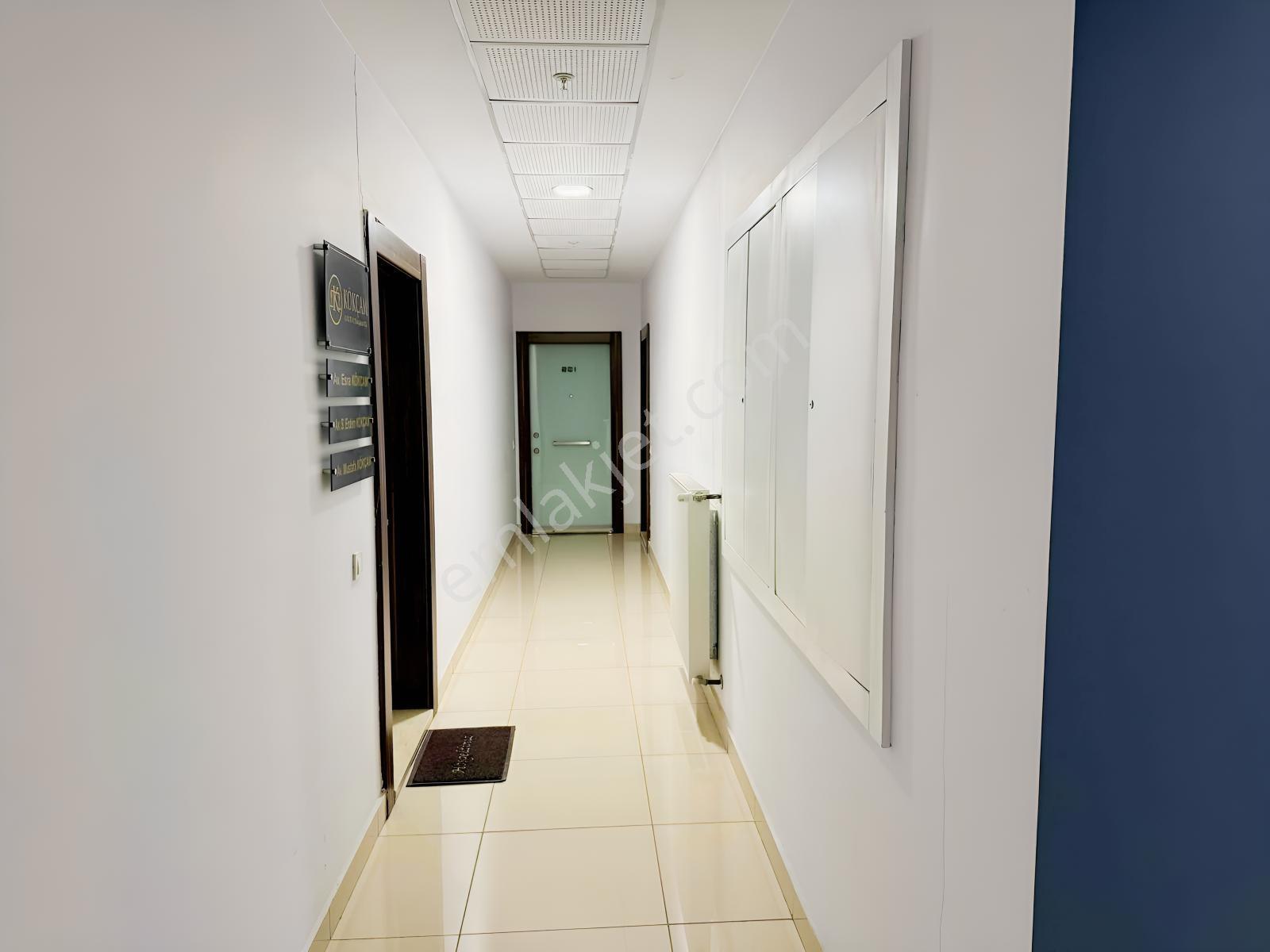 Acil! Fiyat Düştü! West Gate Full Eşyalı Manzaralı Boş 1+1 Daire - Görsel 19