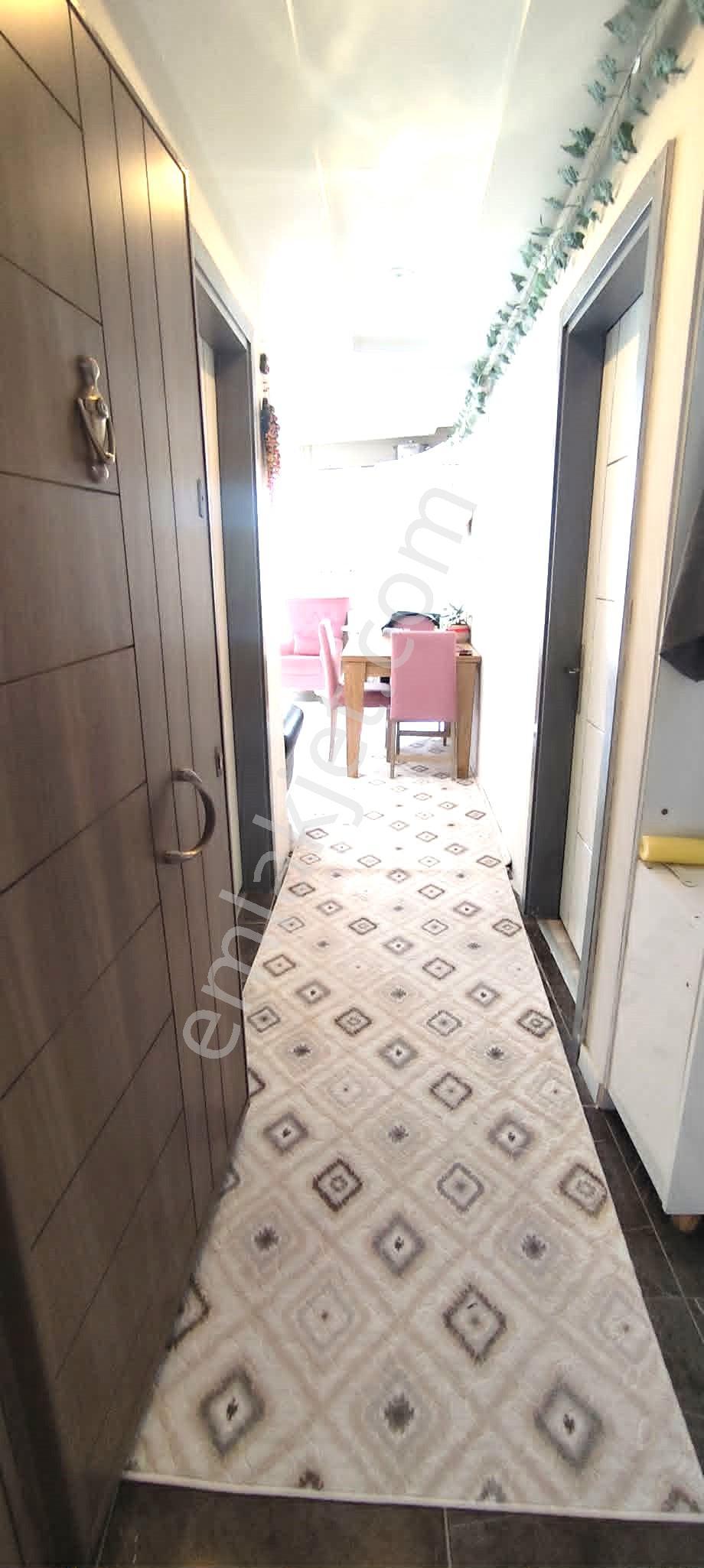 İlbadı Mahallesinde 2+1/80 M2 Doğalgazlı Klimalı Balkon Açık Mutfak Daire 2.550.000 Tl - Görsel 2