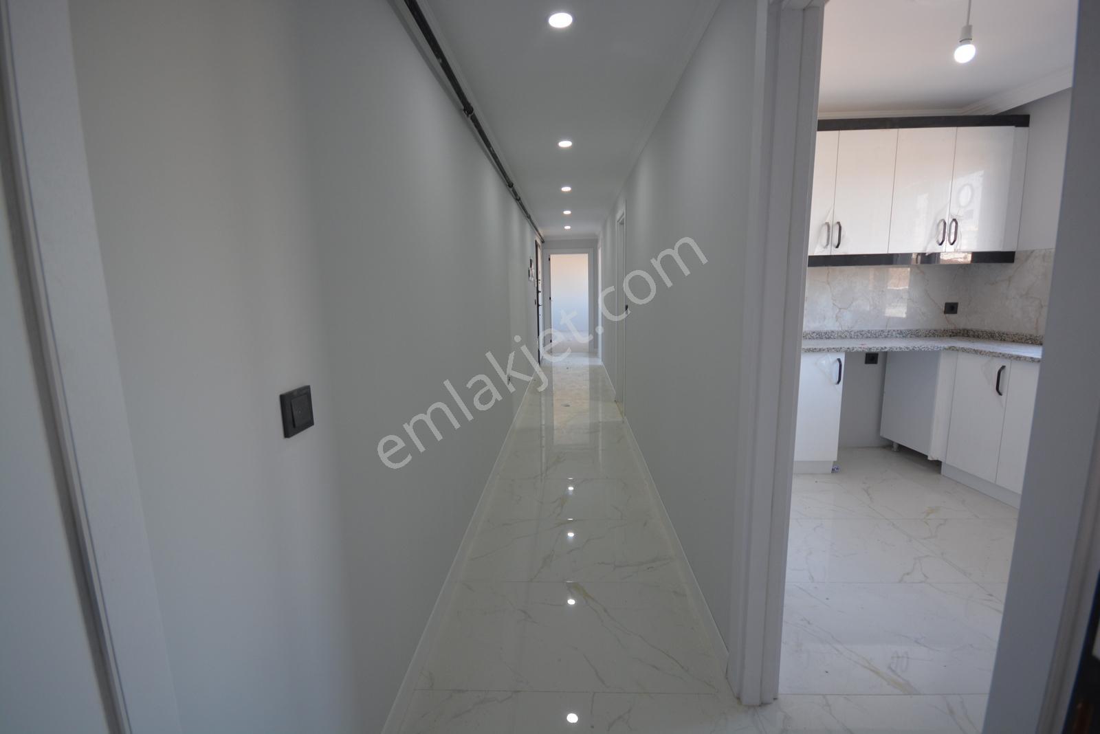 Satılık Butik Sitede Ebeveyin Banyolu 2+1 Ara Kat Daire - Görsel 3