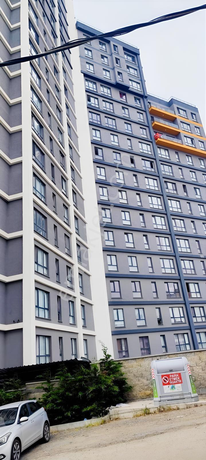 Hazar'dan Kartal Sky Suit Deniz Manzaralı Prestijli 2+1 Yaşam !