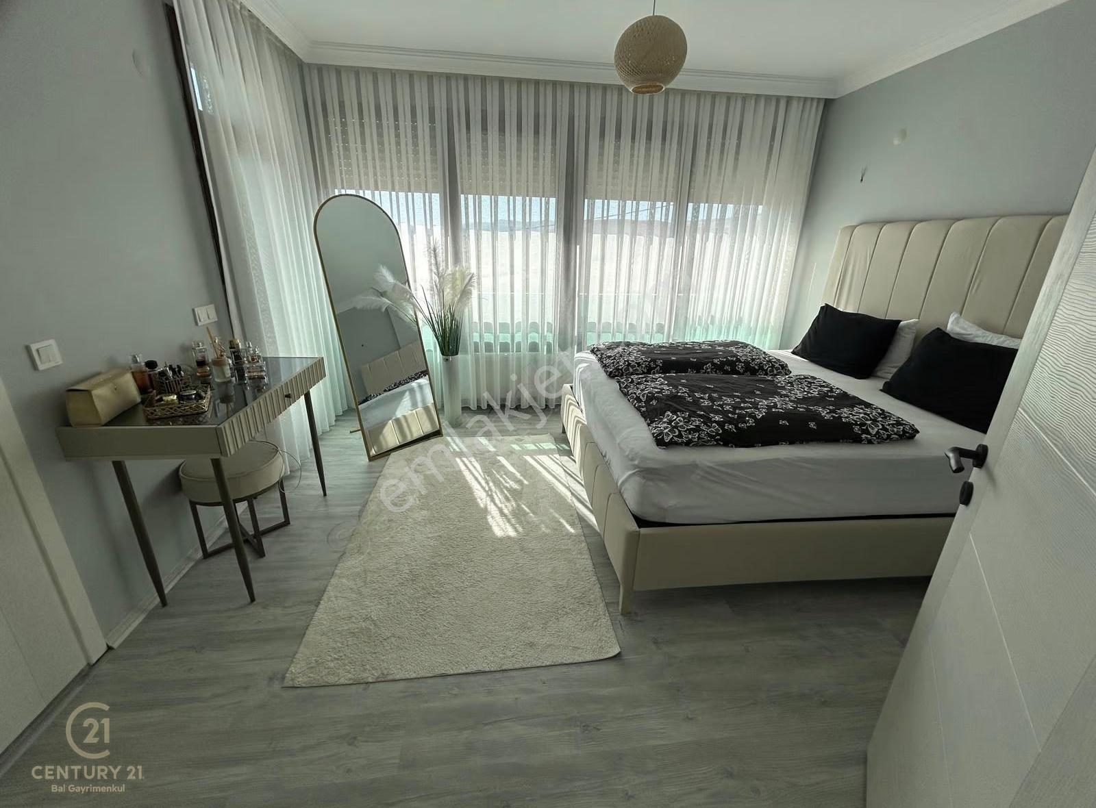 C21 Bal'dan Yeni Mahalle Villa Bölgesi 6+1 Kiralık Villa - Görsel 16