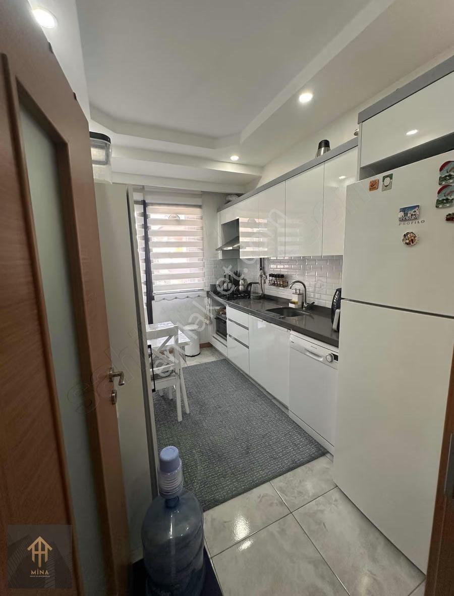 Büyük 2+1 İstiyorsanız Aradığınız Daire Metrobüse 1 Dk Ön Cephe - Görsel 5