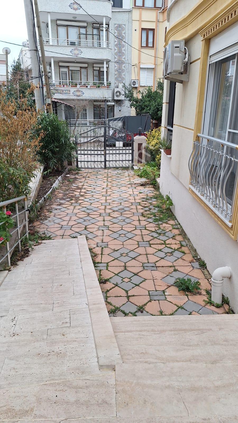 Edremit Altınoluk İskele'de Denize Yakın 2+1 Satılık Daire - Görsel 2