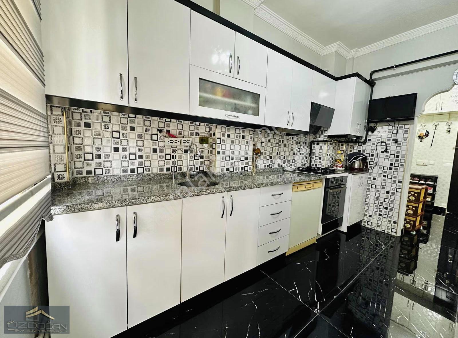 Şifa Karşısı Gazi Mahallesinde 3+1 150m2 Sitede Doğalgazlı Daire - Görsel 24