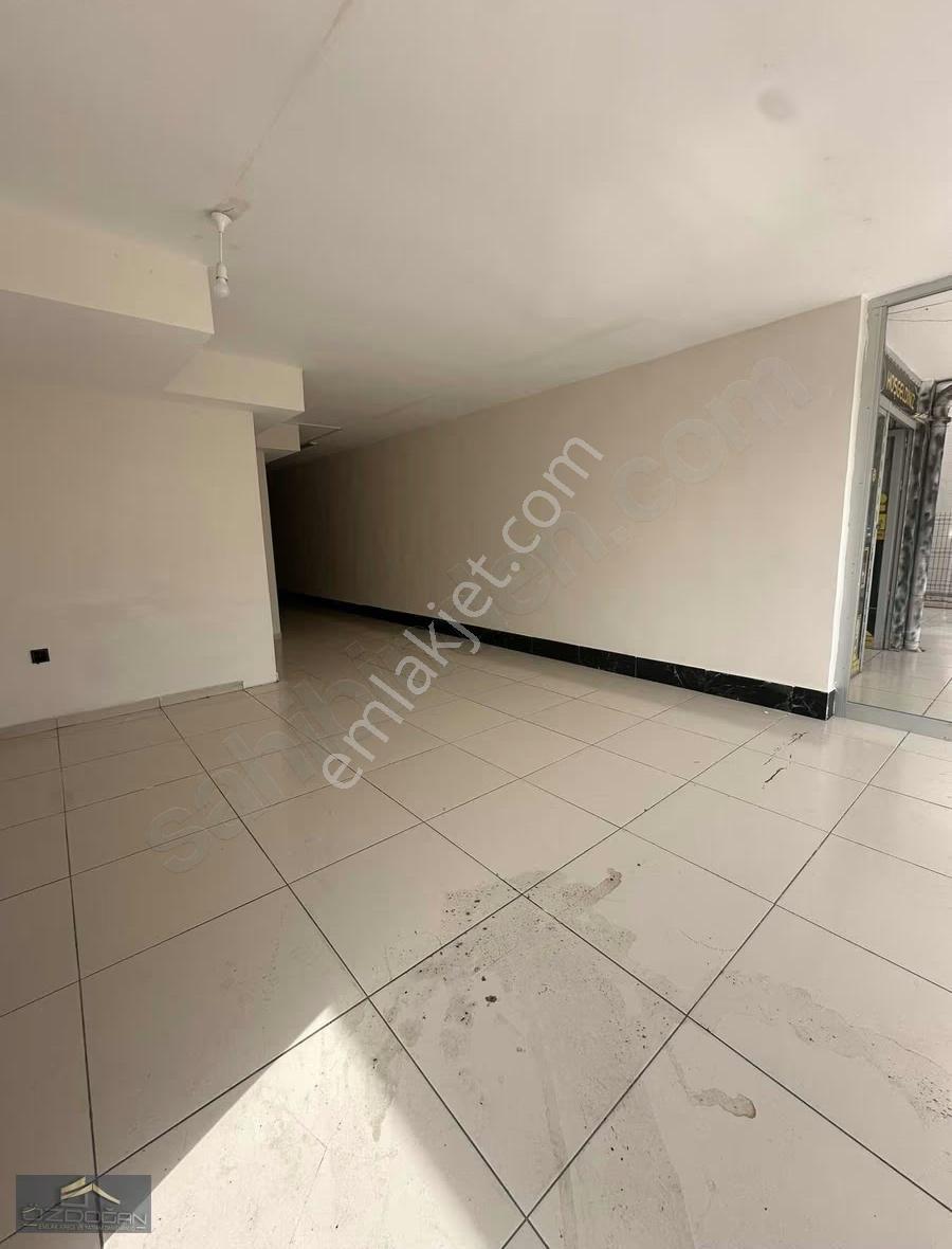 Özdoğn Emlaktn Yeni Mahallede Kiracılı 180m2 Takasa Uygun Dükkan - Görsel 6