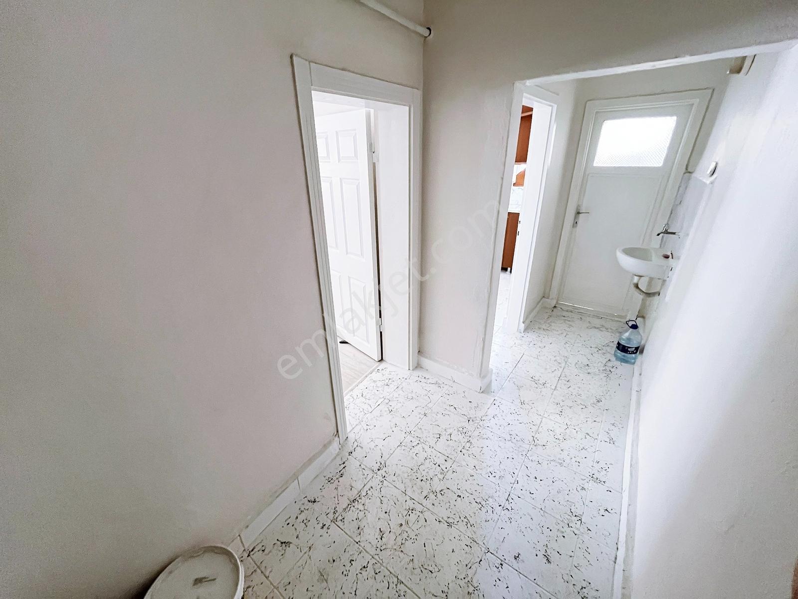 Agen'den Metroya Yürüme Mesafesinde Giriş Kat Kiralık 3+1 - Görsel 19