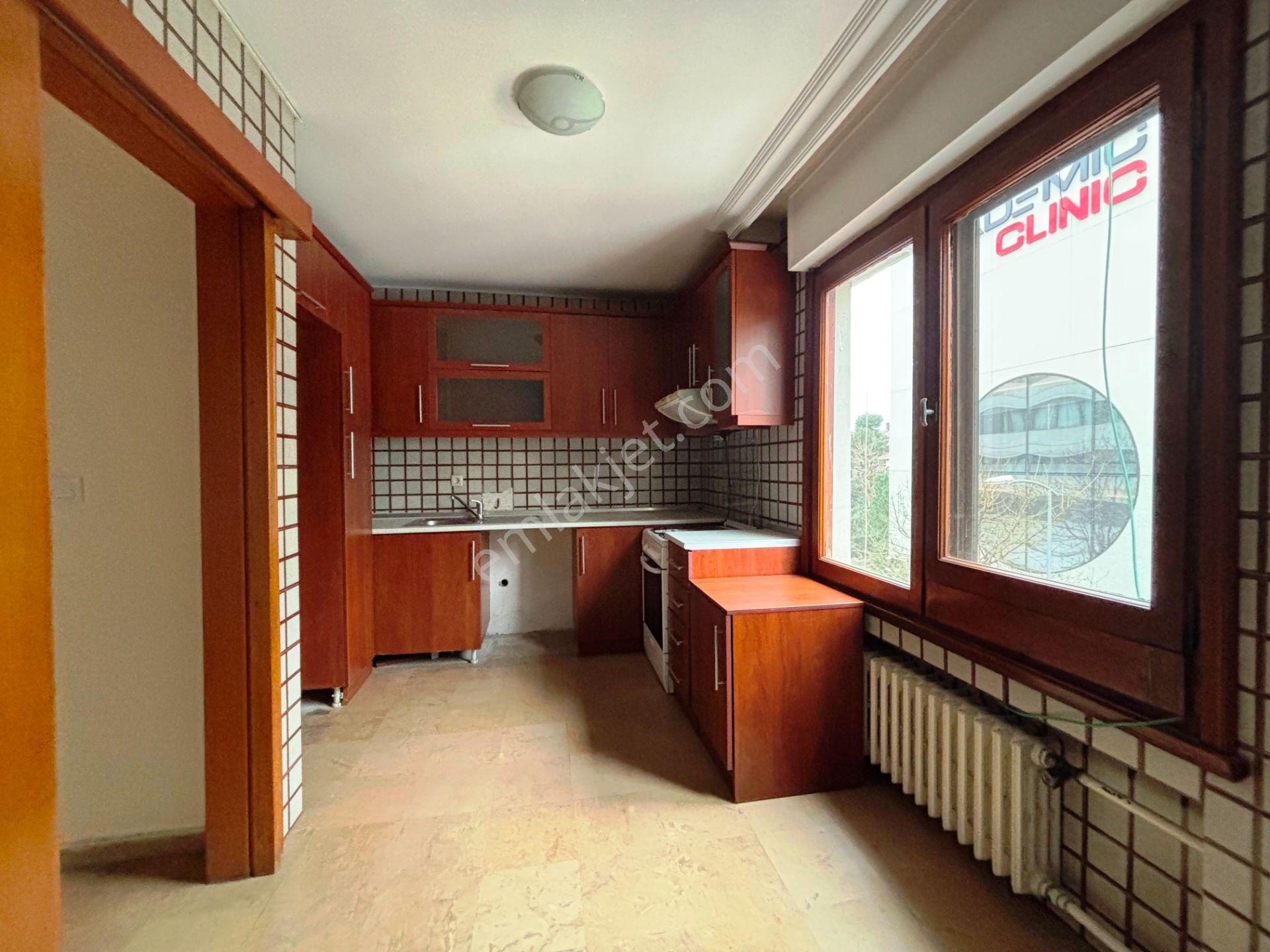 Bağdat Caddesi Beymen Karşısı 130m2 Asansörlü 2.kat Kiralık Ofis - Görsel 25