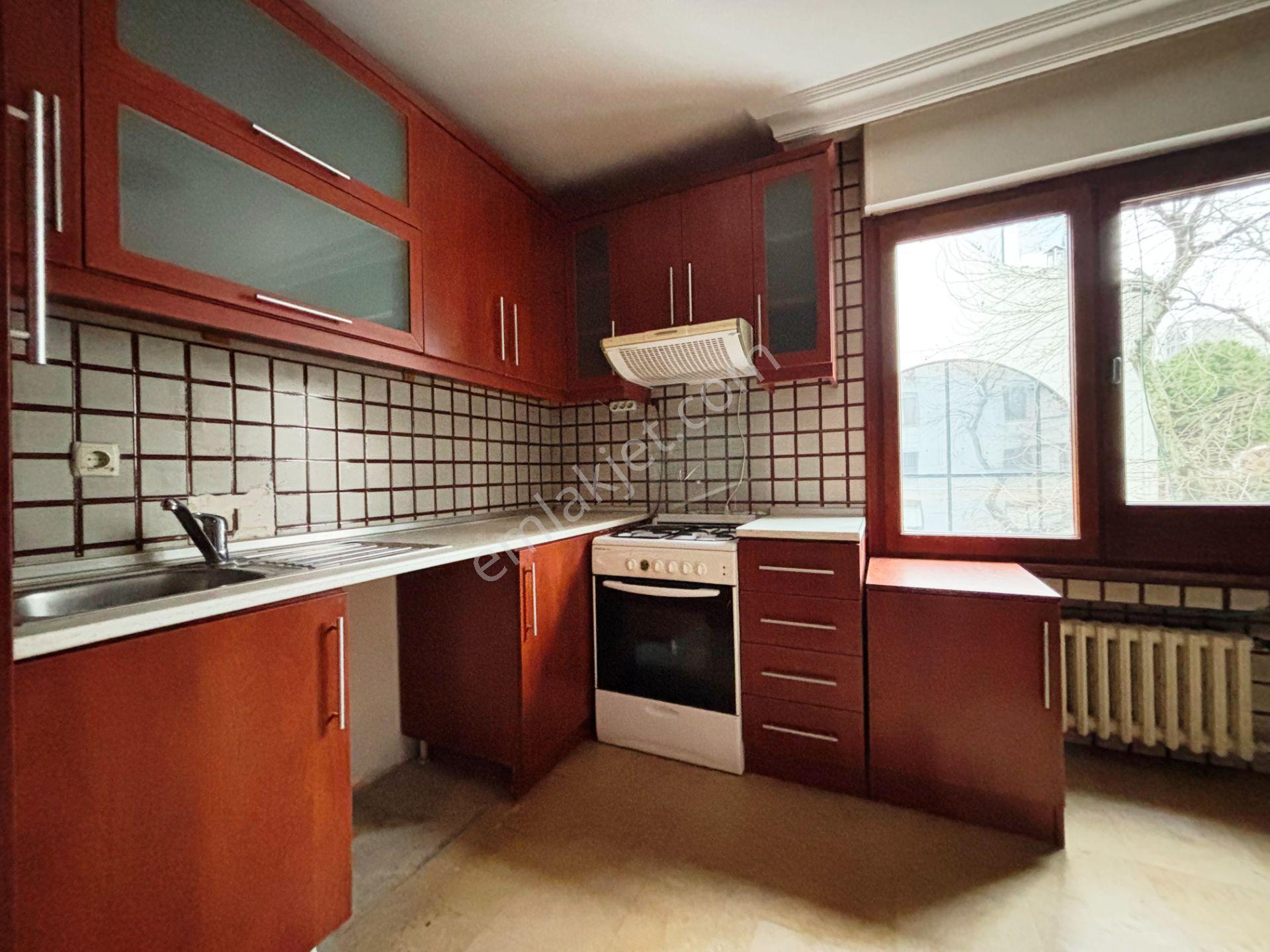 Bağdat Caddesi Beymen Karşısı 130m2 Asansörlü 2.kat Kiralık Ofis - Görsel 23
