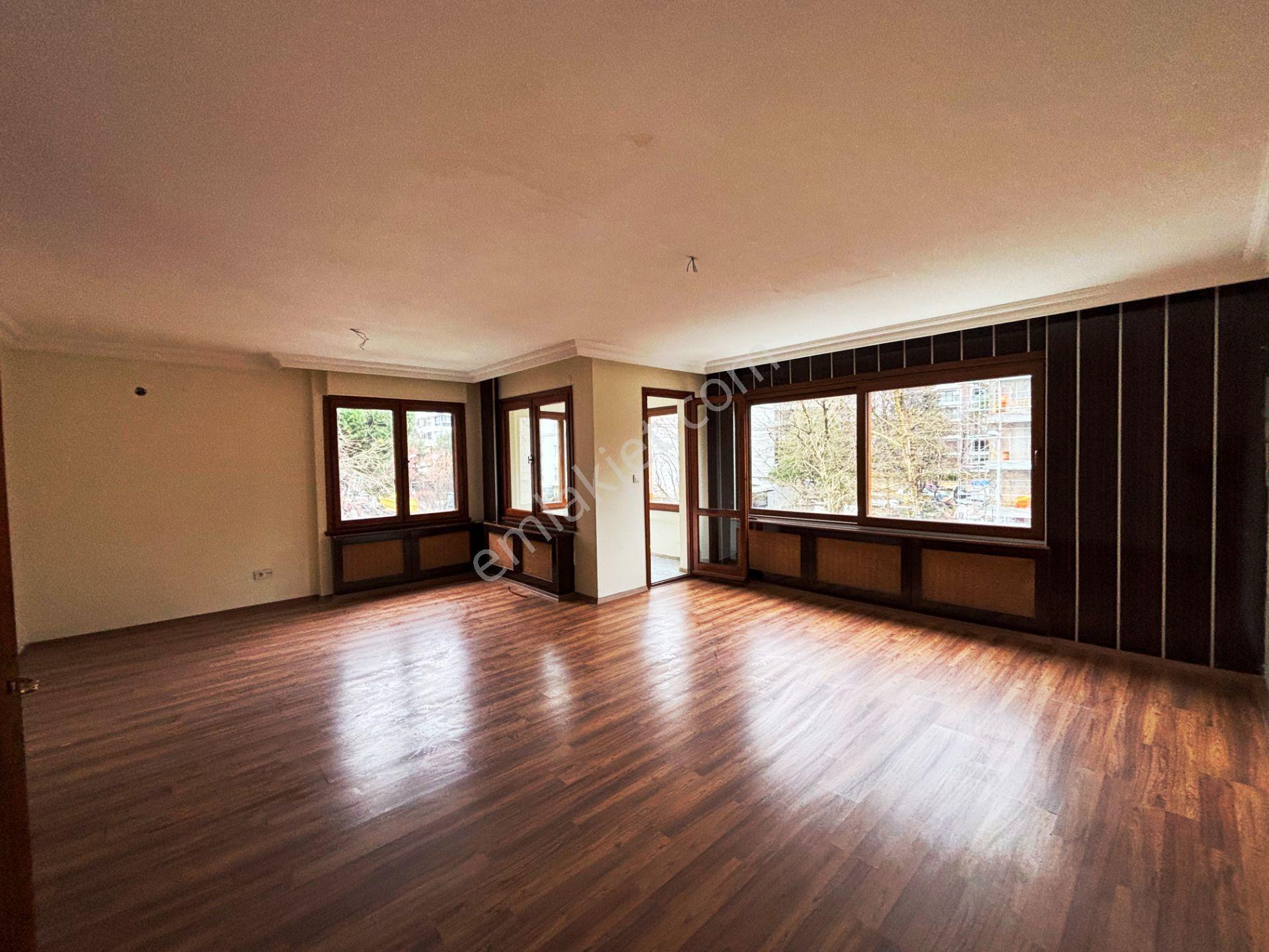 Bağdat Caddesi Beymen Karşısı 130m2 Asansörlü 2.kat Kiralık Ofis - Görsel 2