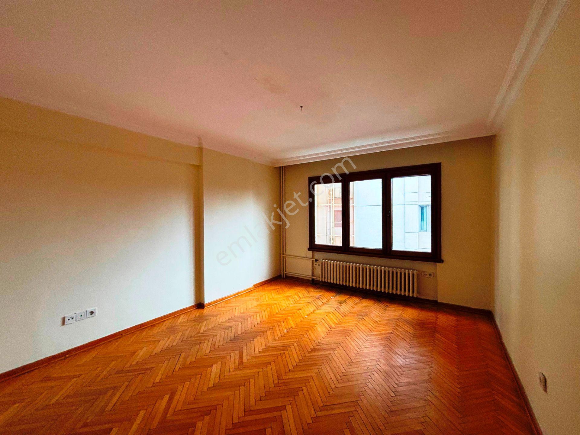 Bağdat Caddesi Academic Klinik Yanı 2.kat Kullanışlı Kiralık 3+1 - Görsel 10