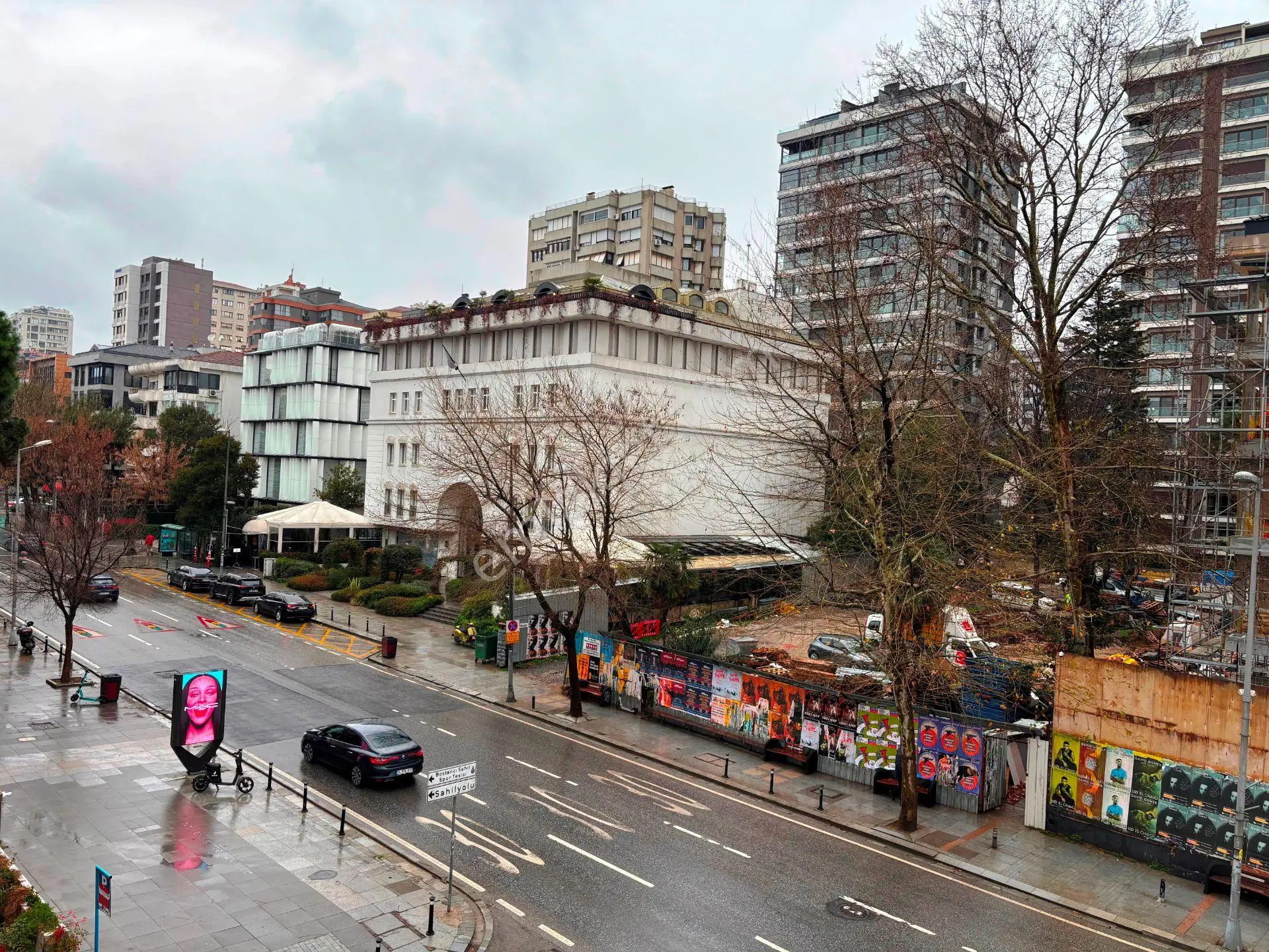 Bağdat Caddesi Academic Klinik Yanı 2.kat Kullanışlı Kiralık 3+1