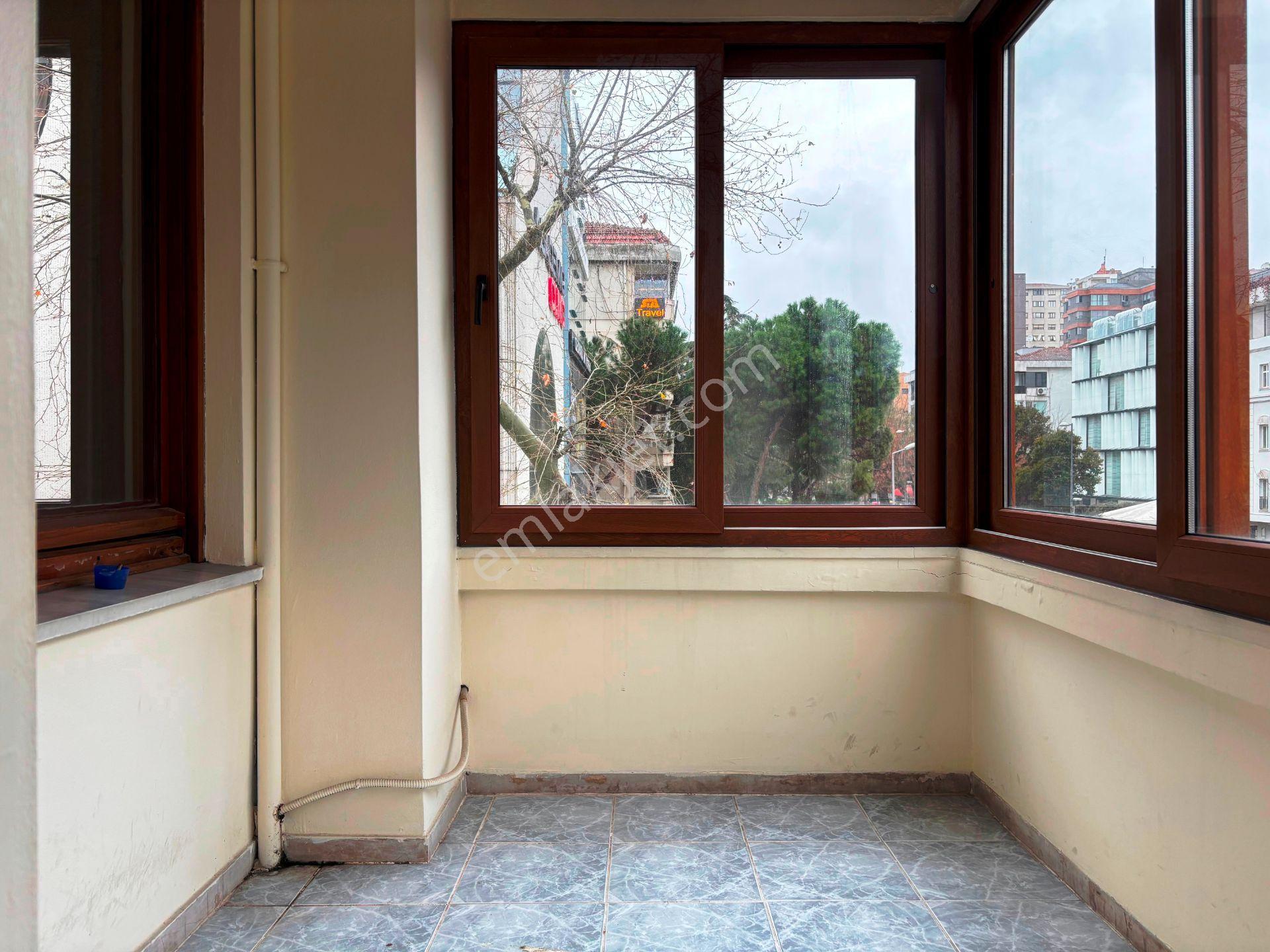 Bağdat Caddesi Academic Klinik Yanı 2.kat Kullanışlı Kiralık 3+1 - Görsel 27