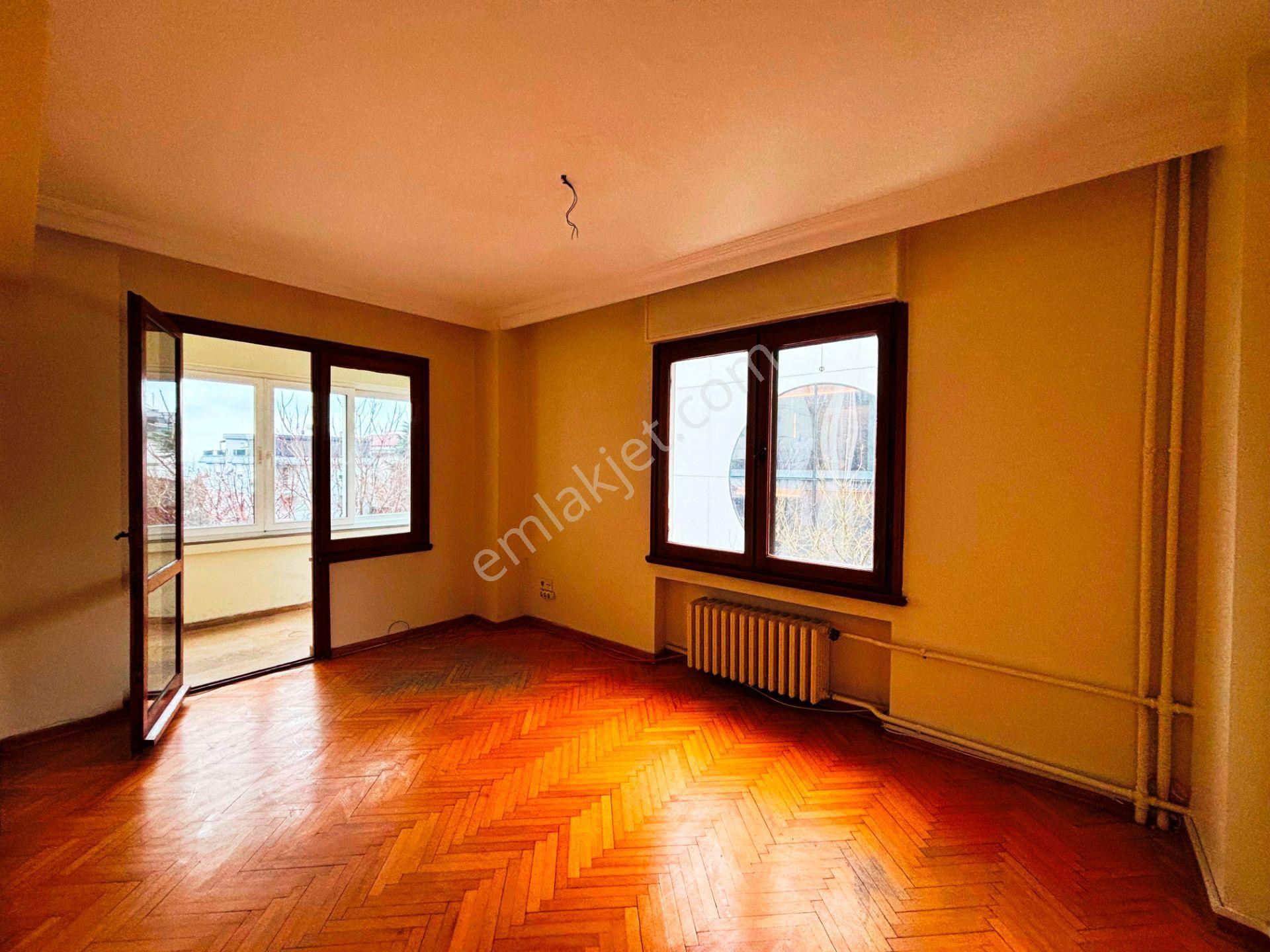 Bağdat Caddesi Academic Klinik Yanı 2.kat Kullanışlı Kiralık 3+1 - Görsel 7