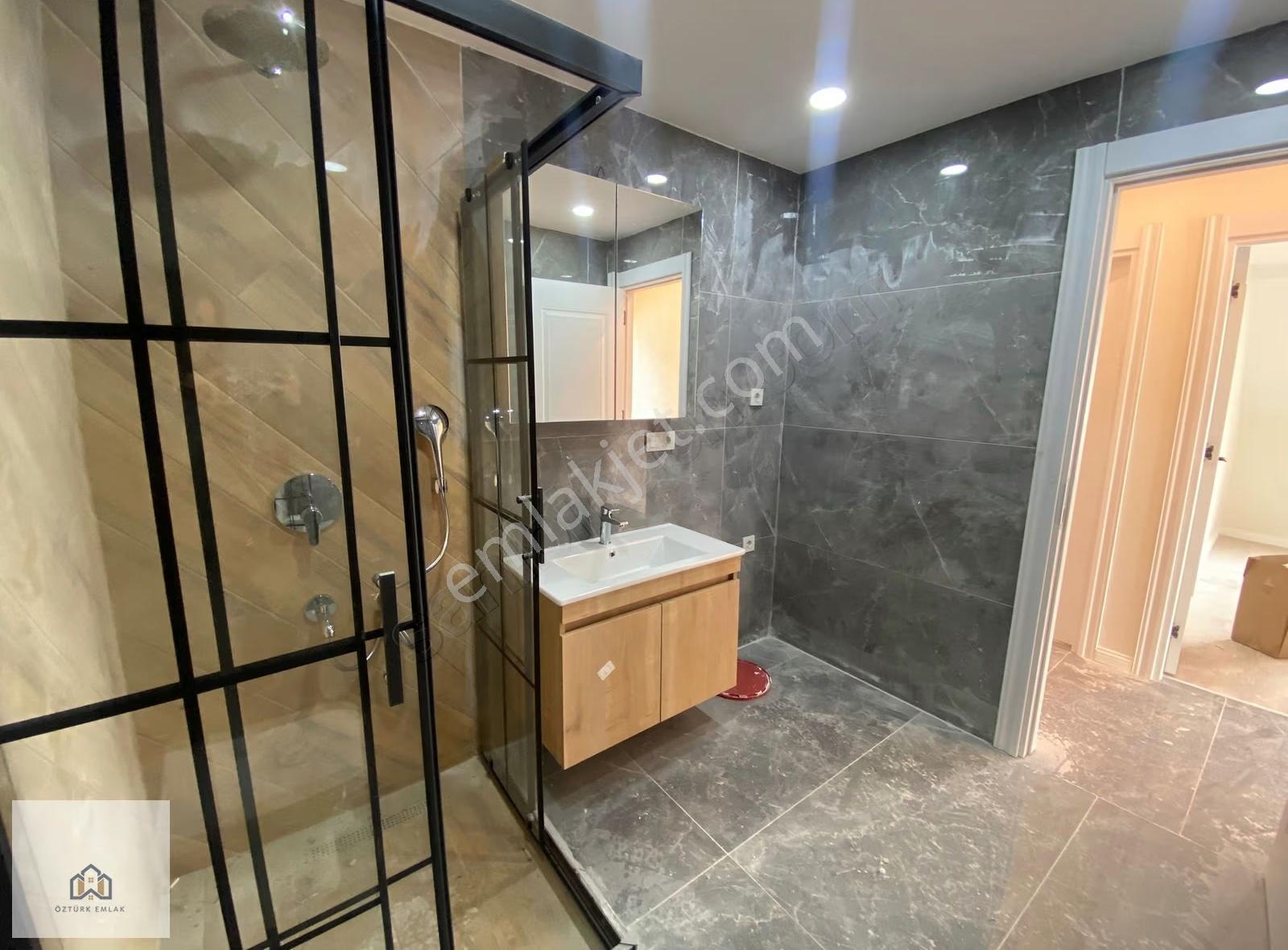 Pendik Batı Mahallesinde 4+2 Prestijli Geniş Teraslı Daire - Görsel 9