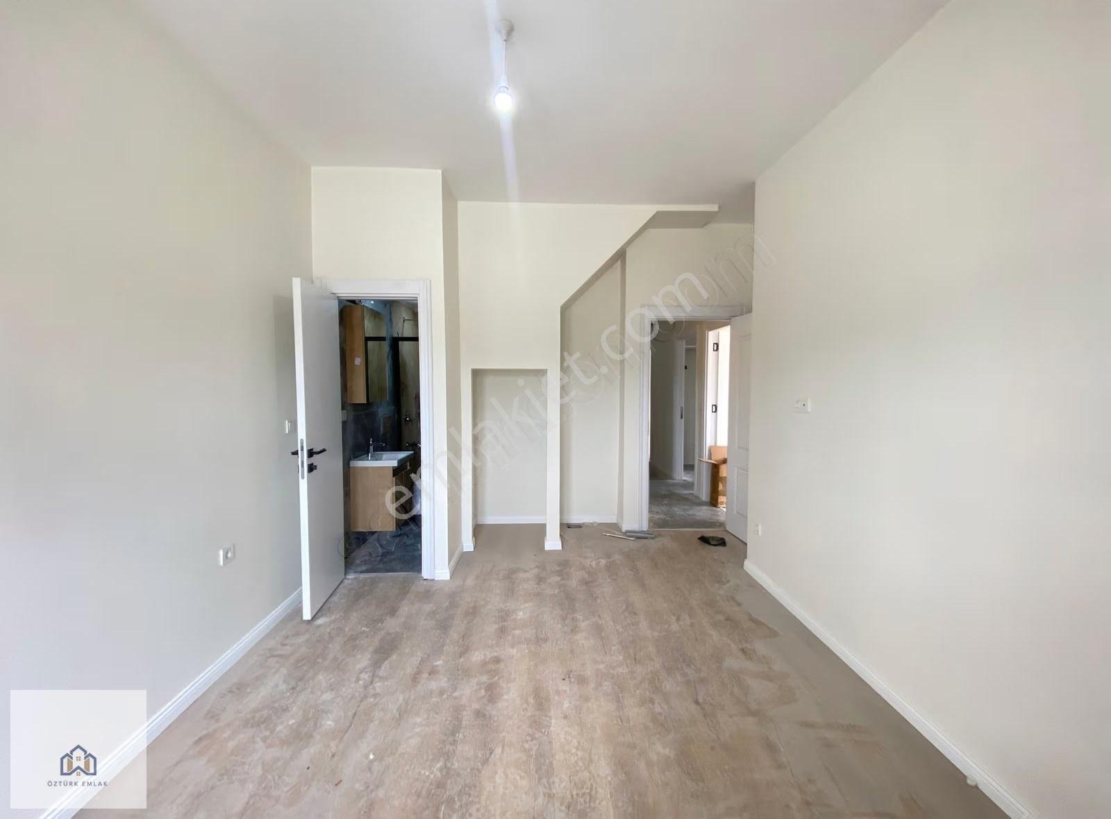 Pendik Batı Mahallesinde 4+2 Prestijli Geniş Teraslı Daire - Görsel 5