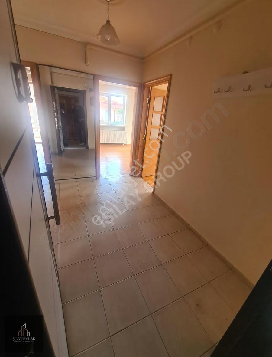 Afyon Mareşal Fevzi Çakmak Mahallesi 3+1 Kiralık Daire - Görsel 8