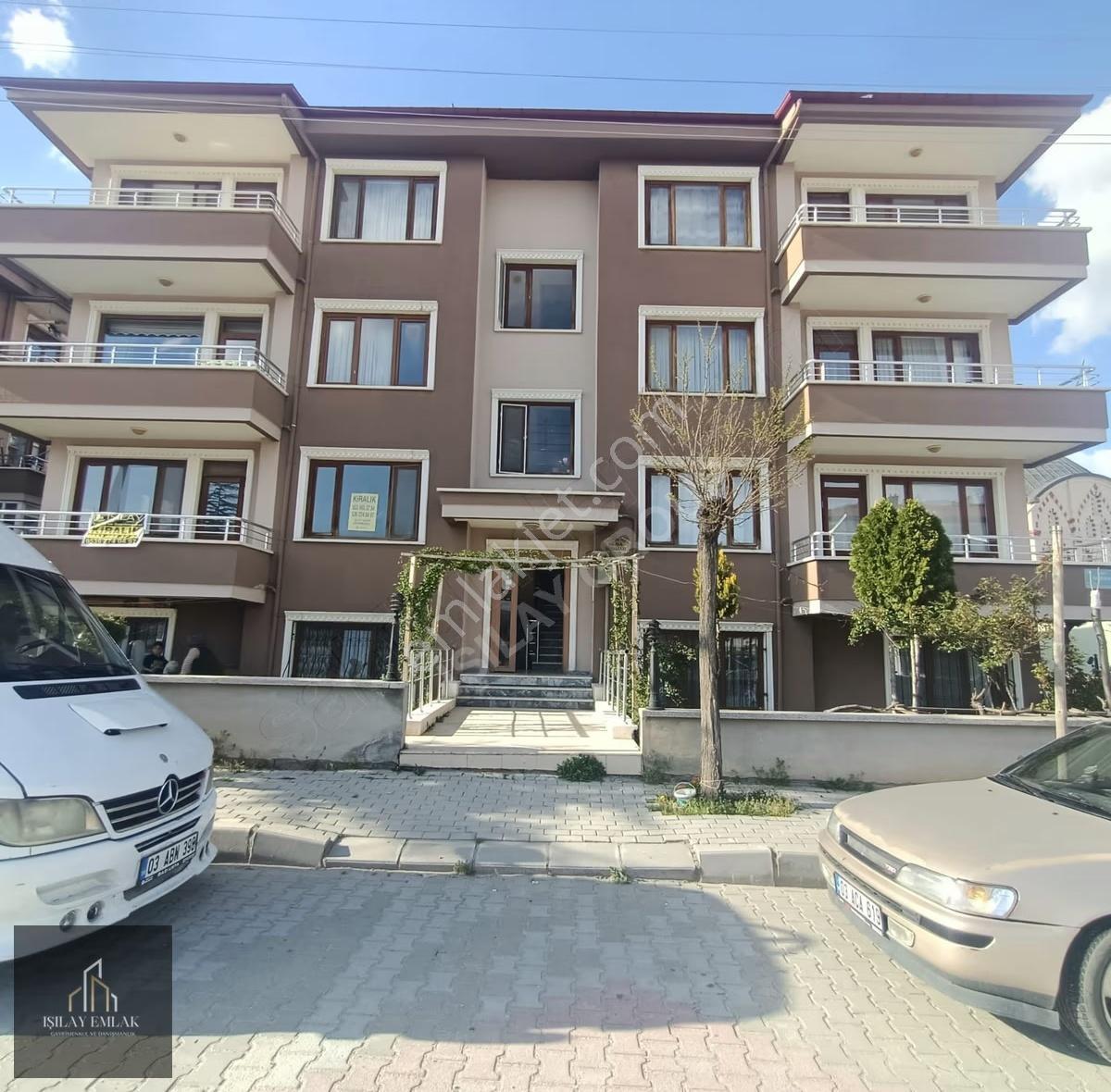 Afyon Mareşal Fevzi Çakmak Mahallesinde 3+1 Kiralık Daire