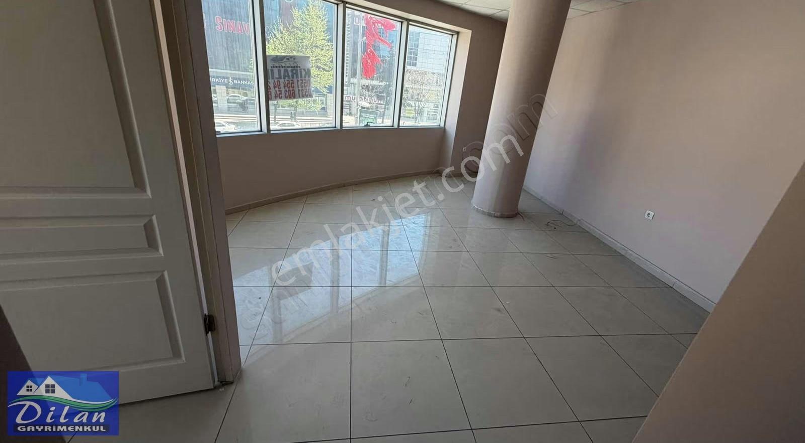 Esenyurt Meydanda Kiralık 1+1 Ofis - Görsel 13