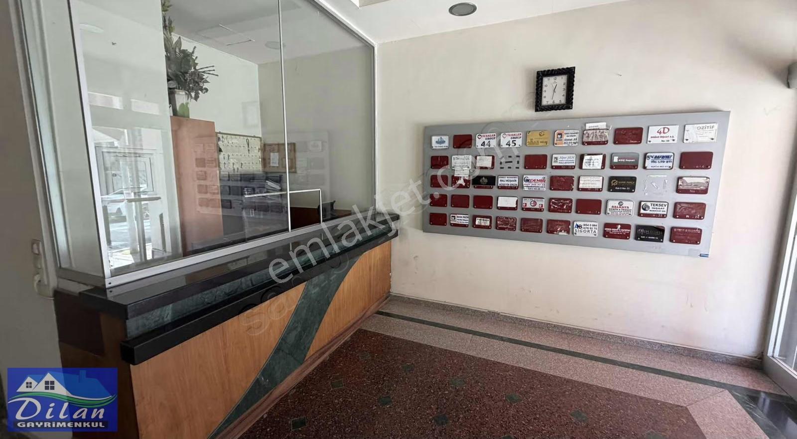 Esenyurt Meydanda Kiralık 1+1 Ofis - Görsel 7