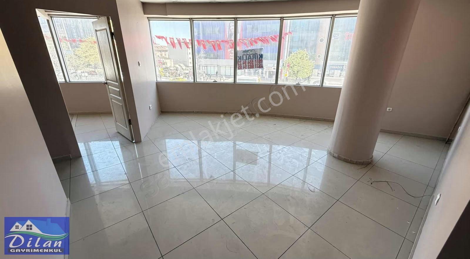 Esenyurt Meydanda Kiralık 1+1 Ofis - Görsel 10
