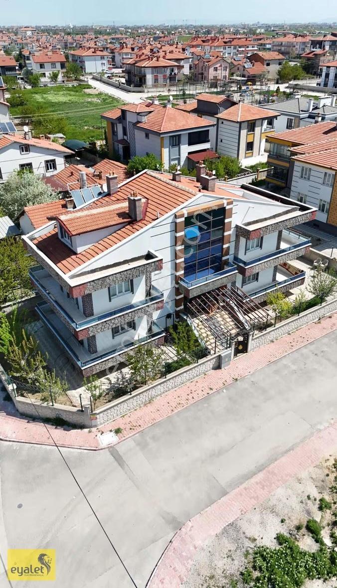 Çatalhüyük Mahallesinde Komple Yapılı Müstakil Ev - Görsel 14