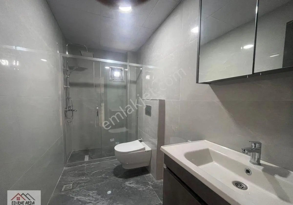 Arda Emlak Ofisin’den Lagom Hotel Yakını Yerden Isıtmalı Balkonlu Sıfır Lüks Daire - Görsel 2