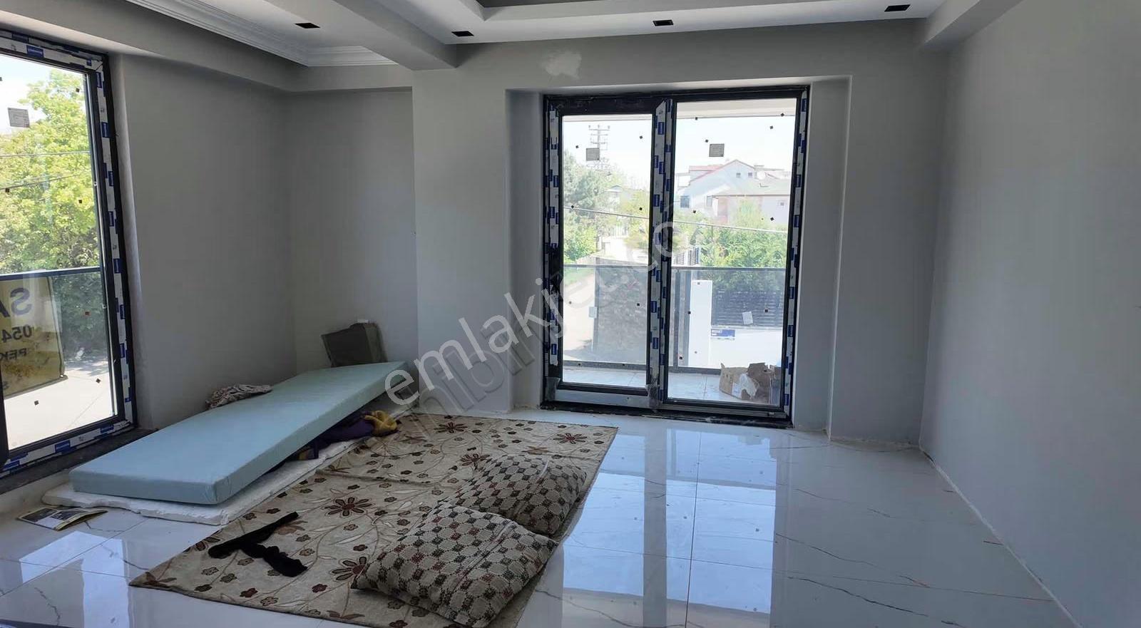 Sarımeşe'de Zeray Mahal Yanı Satılık 5+1 Havuzlu Tripleks Villa - Görsel 8