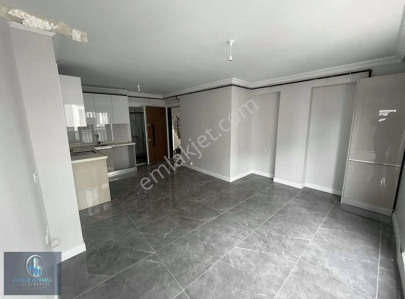 Havaalanı. Metro Viaport Yakın Mesafe Kiralık Daire - Görsel 5