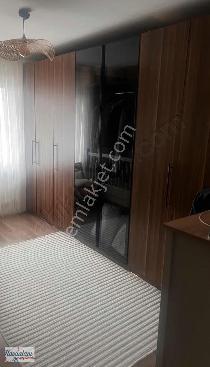 Zümrütevler Mah. Deniz Manzaralı Komple Yenilenmiş 2.5+1 Daire - Görsel 15