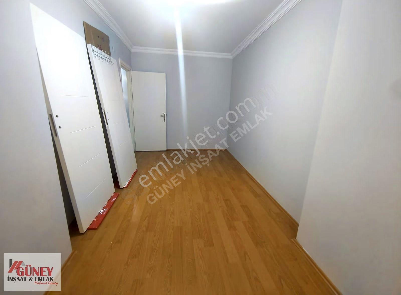 Güneyden Hemen Taşınmaya Müsait Ayrı Mutfaklı Y.giriş Daire - Görsel 23