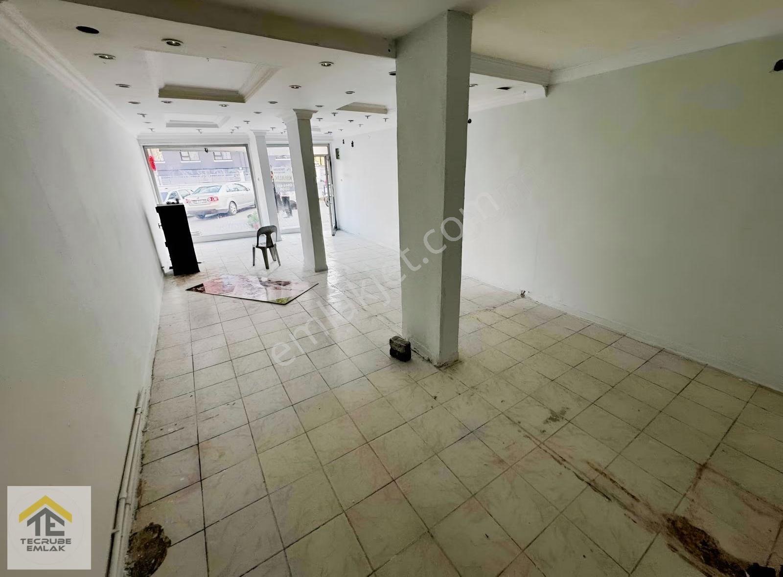 Yunus Emre Caddesinin En Hareketli Noktasında 50m2 Geniş Cephe