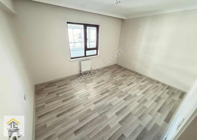 Güneşevler ' De Emsalsiz Site Dairesi 3+1 Geniş Balkonlu Manzara - Görsel 3