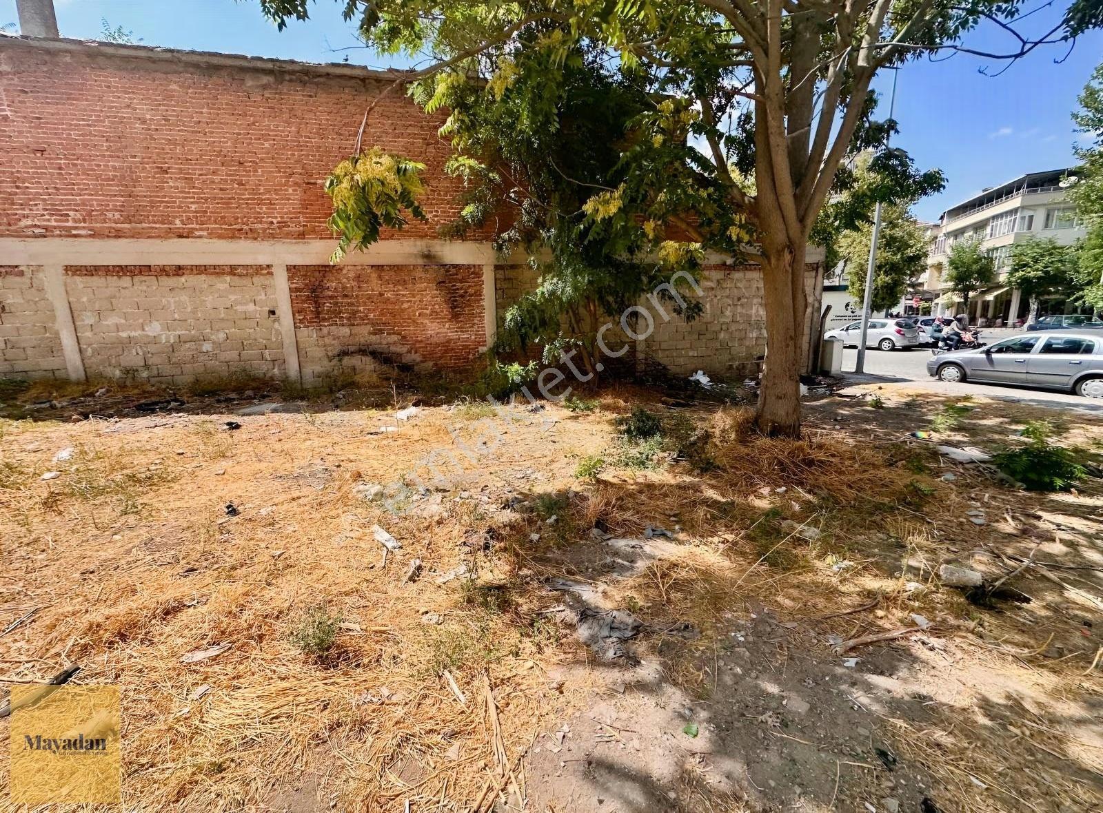 Özerler Mahallesinde İkinci Çeşme Meydanında Satılık 711 M2 Arsa - Görsel 3