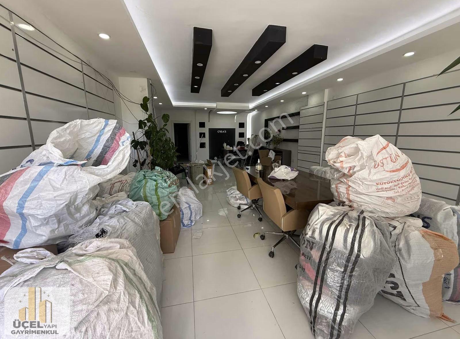 Arnavutköy Bolluca Mavigöl Mahallesinde 600 M² Depolu Dükkan - Görsel 14
