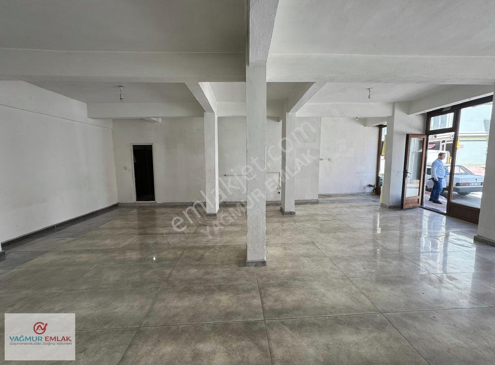 İlkadım Fevzi Çakmak'ta Süper Konumda Cadde Üzeri Kiralık Dükkan - Görsel 9
