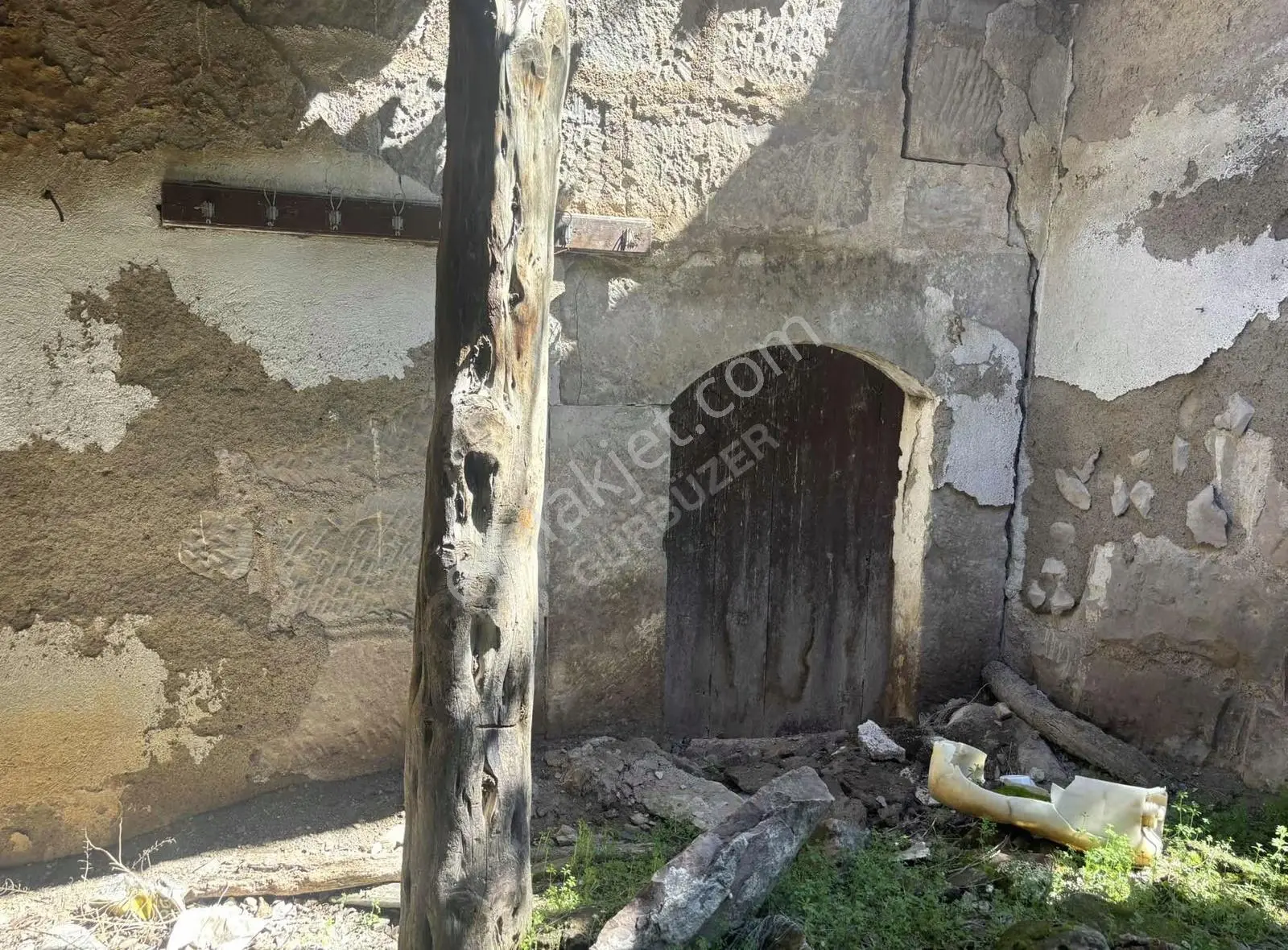 Ağırnas Merkezde Tadilat Gerektiren Müstakil Ev - 248m² - Görsel 5