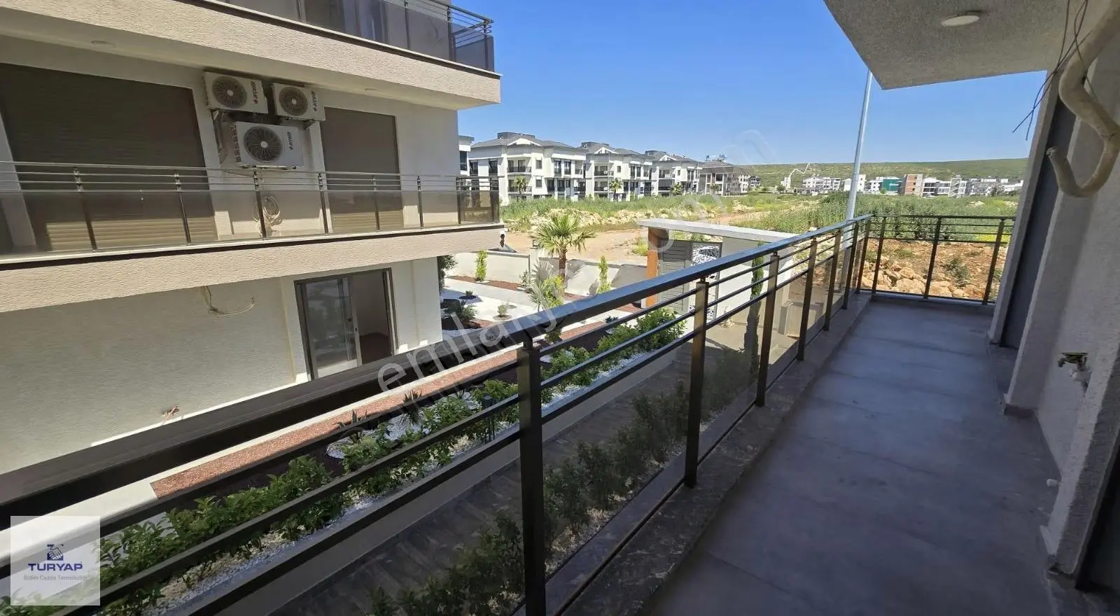 Havuzlu Sitede Sıfır 2+1 Daire