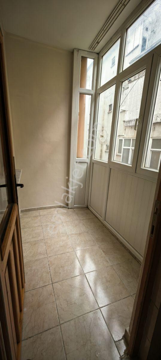 Üniversite Mahallesi'nde Kiralık 3+1 Daire - Görsel 13