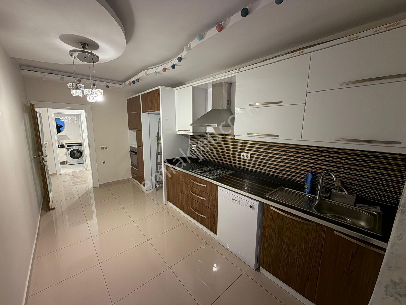 Alanya Mahmutlar 3+1 Ayrı Mutfak Lux Daire - Görsel 15
