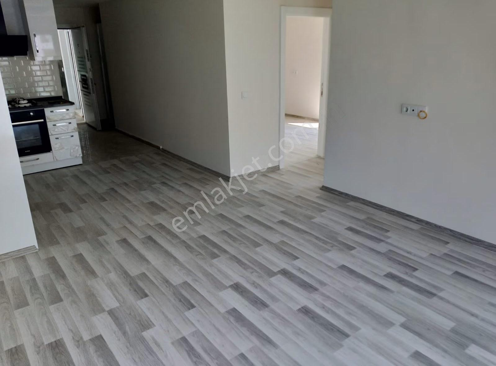 Sarısuda Lüks Site İçerisinde Amerikan Mutfak Katta 2+1 Kiralık - Görsel 9