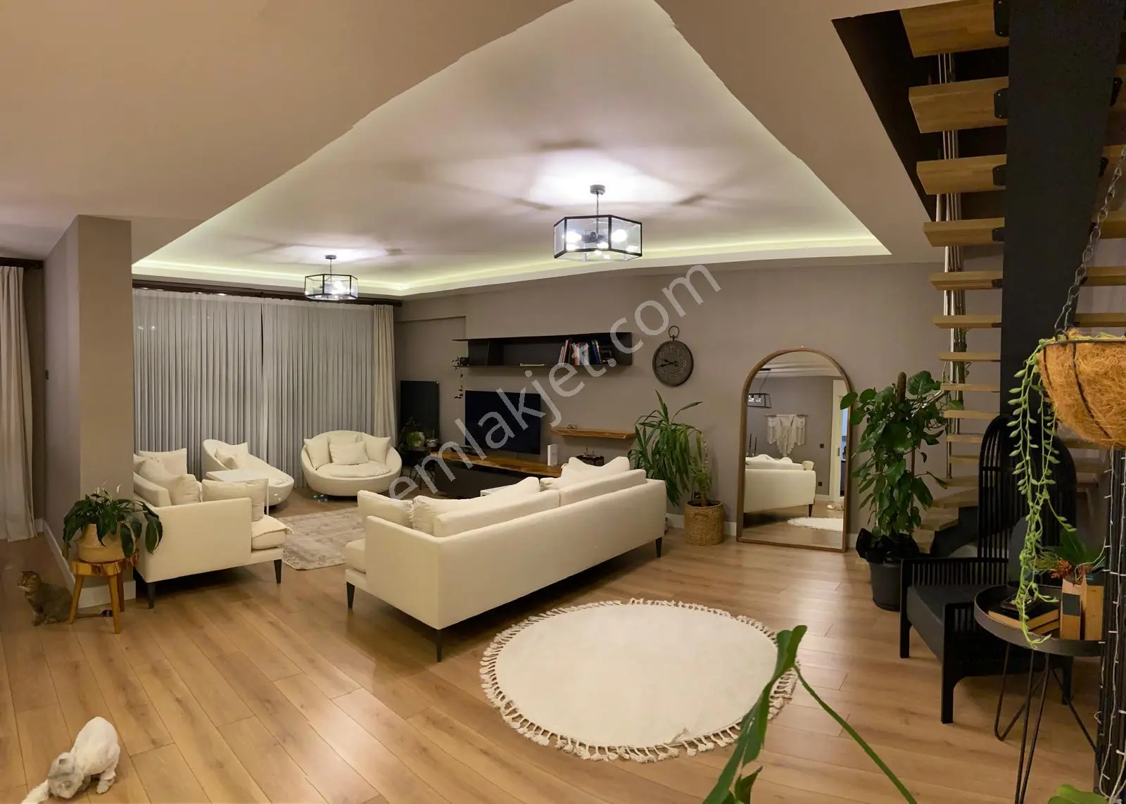We Çankaya Sitesinde Satılık 6+1 Loft Daire - Görsel 2