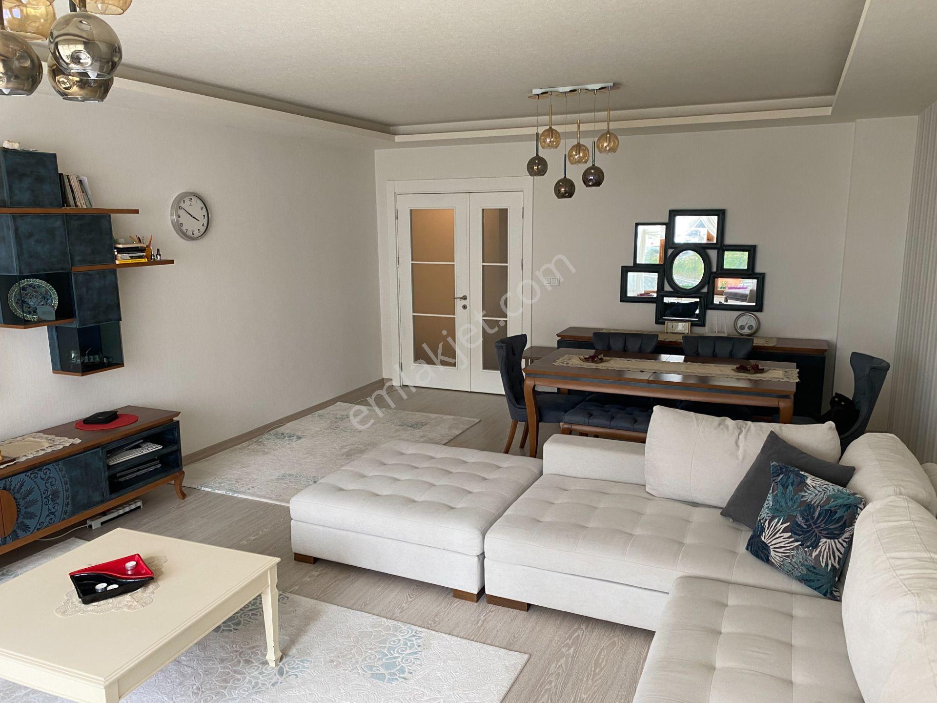 Mebuskent Sitesi 154m2 Ankastreli 2 Balkonlu Ferah Satılık 3+1 - Görsel 5