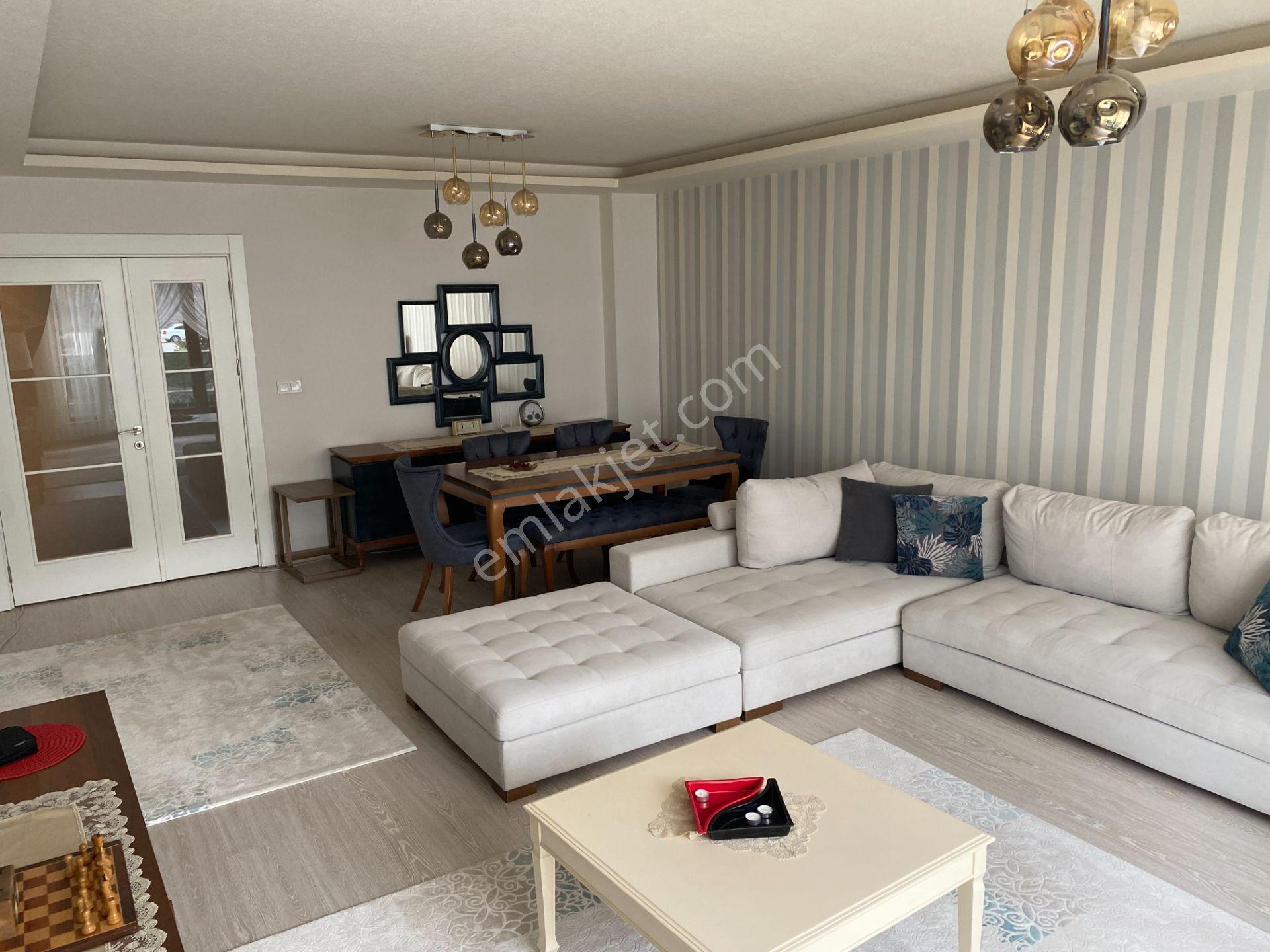 Mebuskent Sitesi 154m2 Ankastreli 2 Balkonlu Ferah Satılık 3+1 - Görsel 6