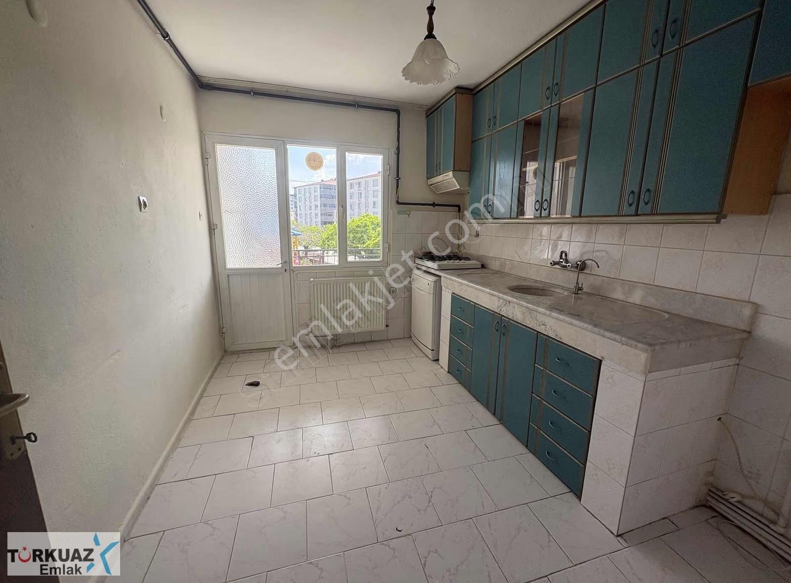 Torbalı Mahallesinde Ara Kat 3+1 Kiralık Daire - Görsel 23
